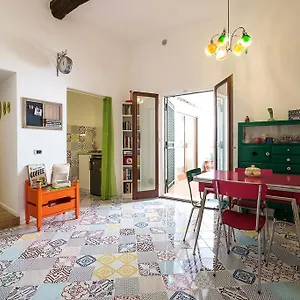 Mad , Palermo Italia